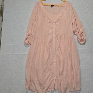 G#18 Torrid Peach Embroidered Button Front Tiered Dress Plus Size 2 ptp: 23"